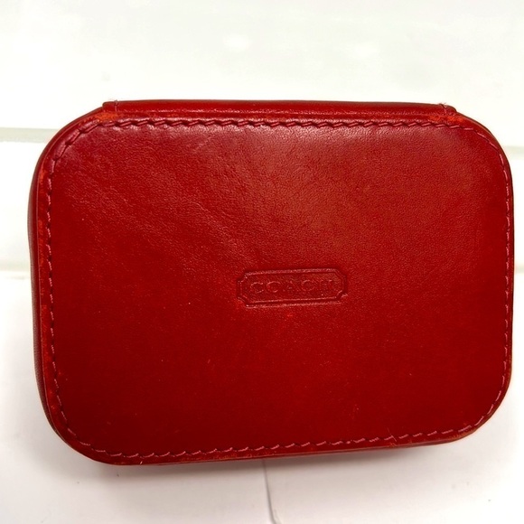 Coach Vintage Rare Red Leather Structured Zip Around Pillbox 3.5” x 2.5” - Picture 2 of 7